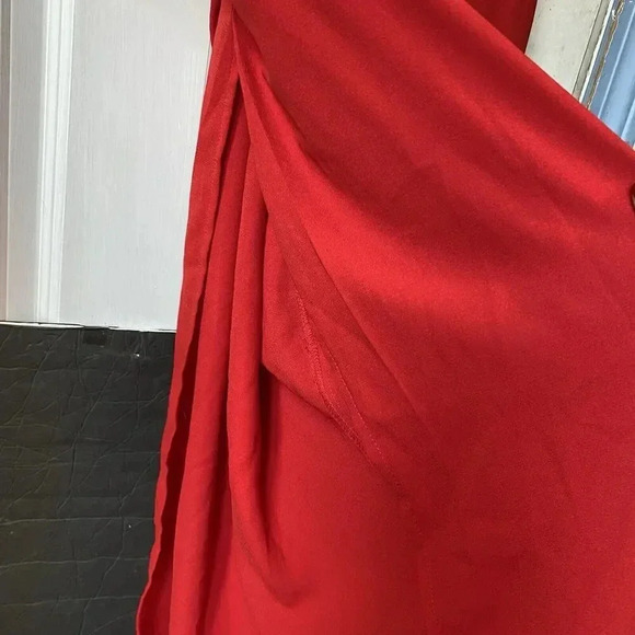 Forever 21 Red Jumpsuit Plus 2X Red Strapless Wide Split Leg Zip Back Party Date - Picture 8 of 9